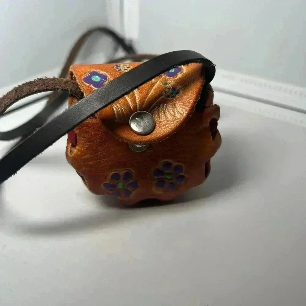 Vintage Small Handcrafted In Mexico Leather Coin Purse